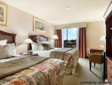 Delta By Marriott Denver Thornton Hotel